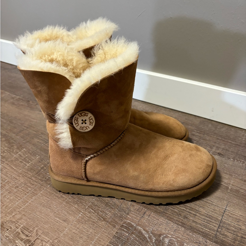 Ugg Single Button Classic